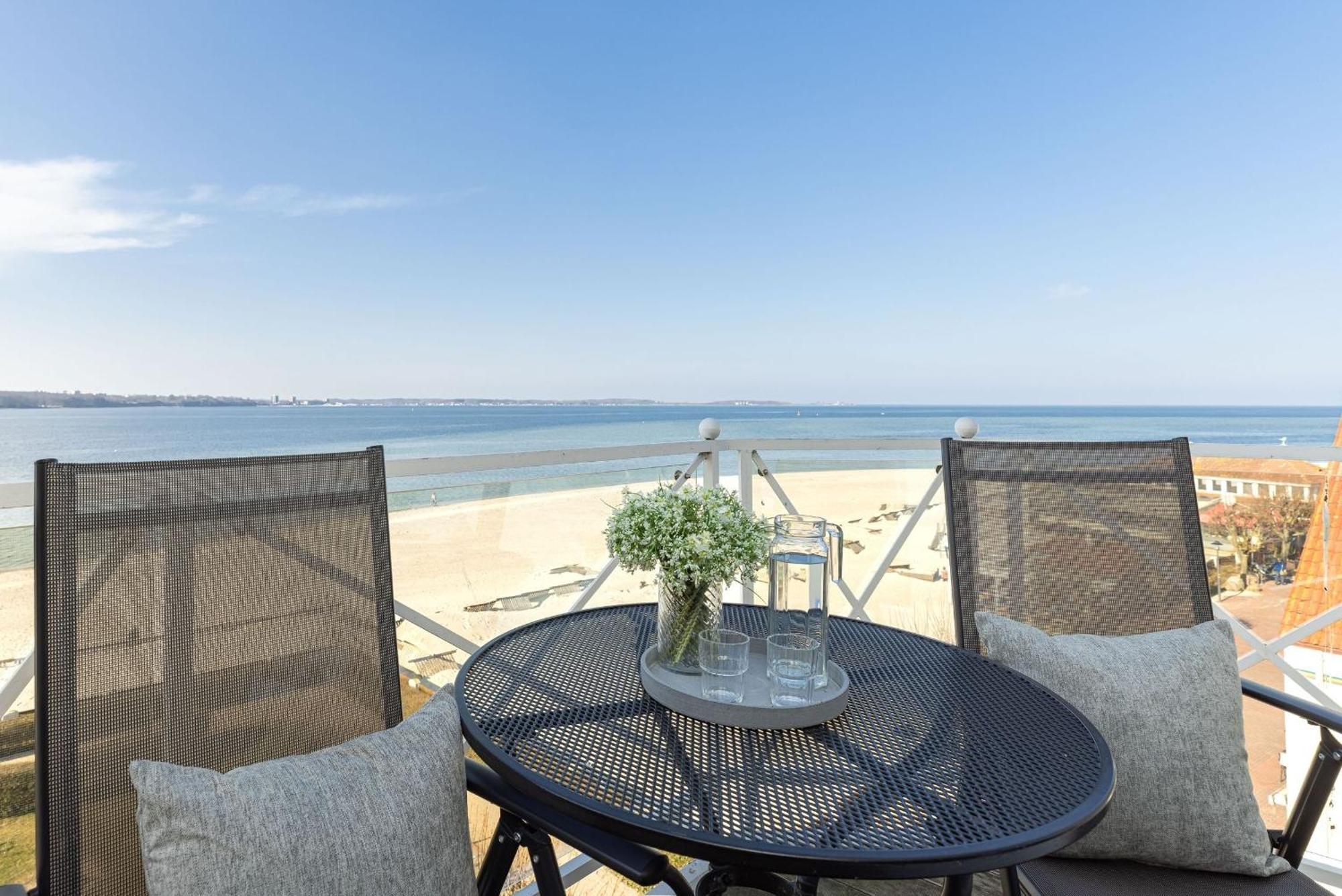 Strandhotel Laboe Traumsicht לבואה מראה חיצוני תמונה